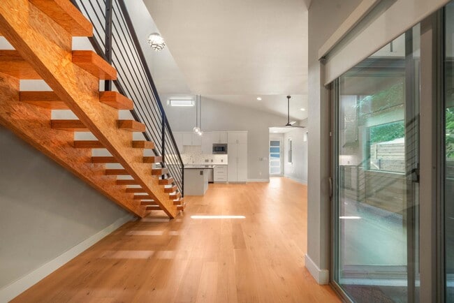 Building Photo - 4313 Banister Ln