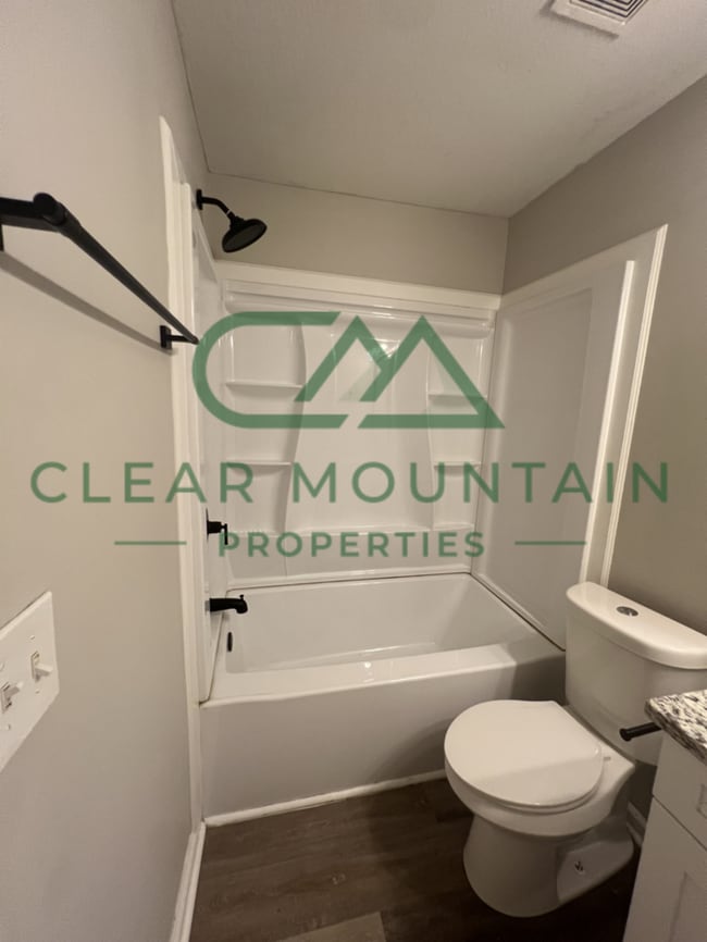 Building Photo - Move-in Special! Limited-Time Leasing Offer!