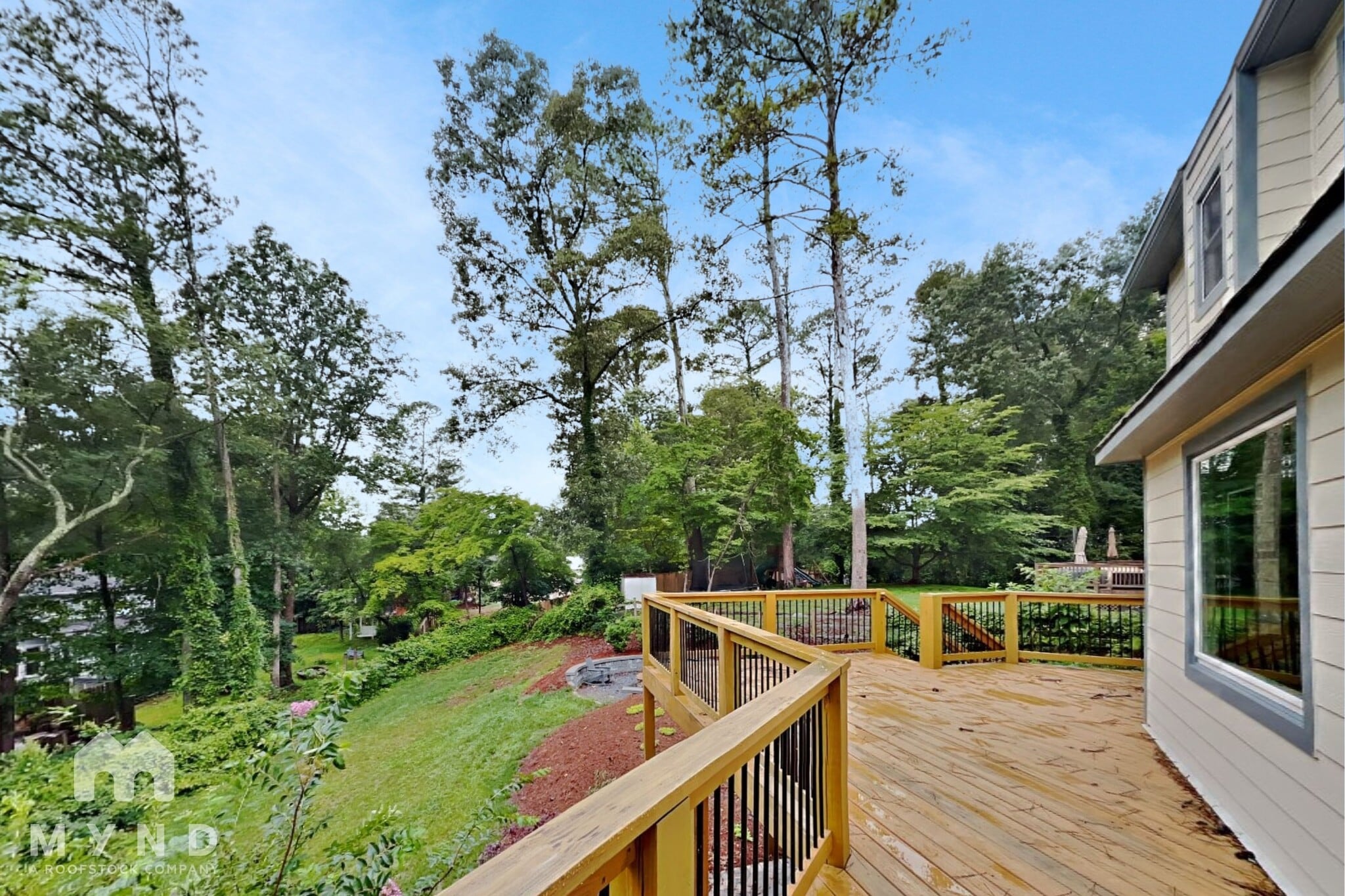 Building Photo - 4915 Willow Ln