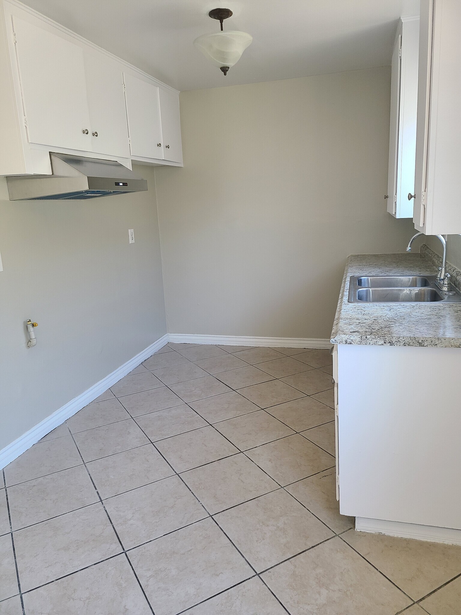 Building Photo - 2378 Chanslor St