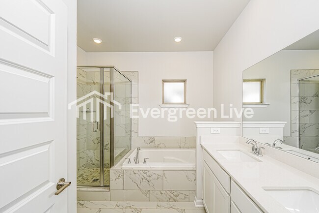 Building Photo - 15785 Ruthie Lynn Dr