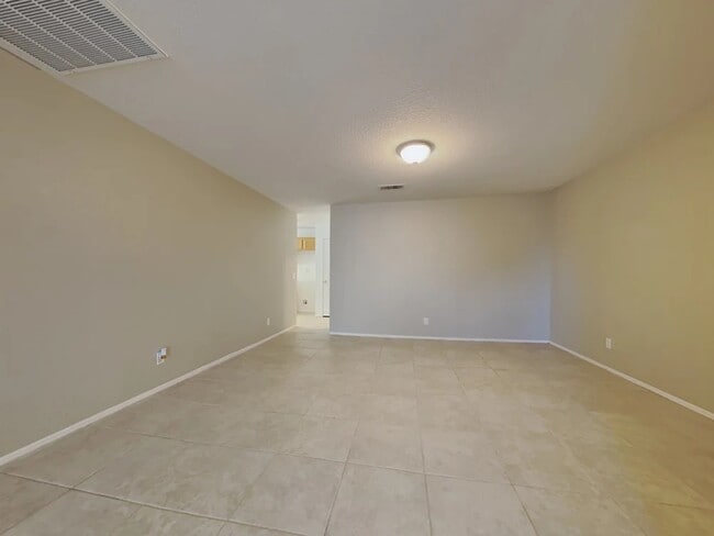 Building Photo - 38645 Annette Ave