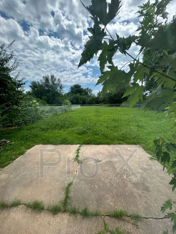 Building Photo - 6537 N Jeanfay Ln