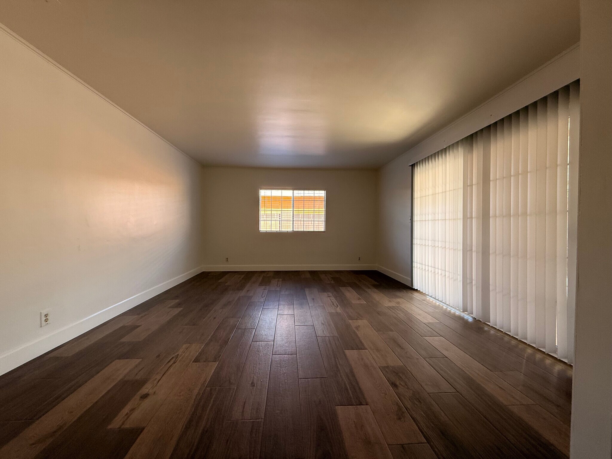 Building Photo - 15510 Oakbury Dr