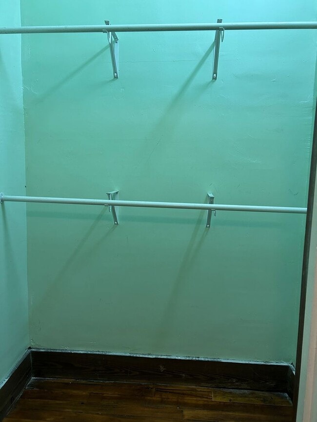 Building Photo - Savannah 1ST Floor of Duplex on Whitaker Street @ 34th-Near Forsyth Park