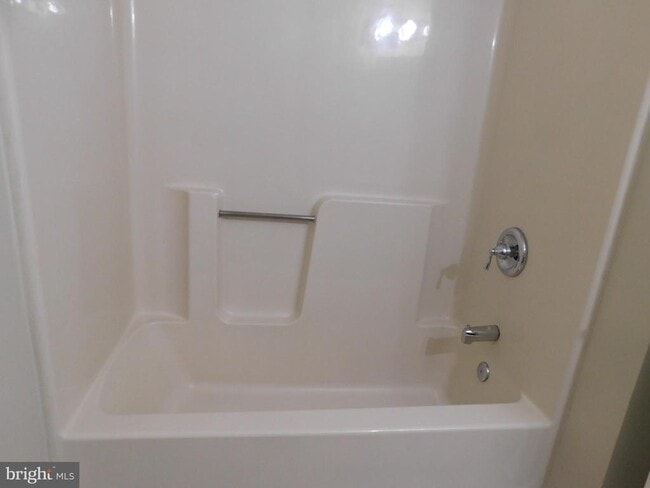 Building Photo - 106 Astoria Ct