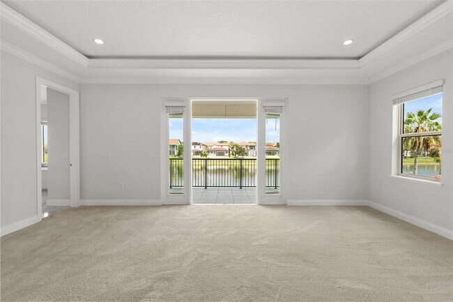 Building Photo - 10511 Royal Cypress Way