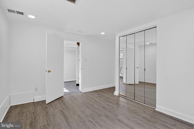 Building Photo - 5019 Kenesaw St