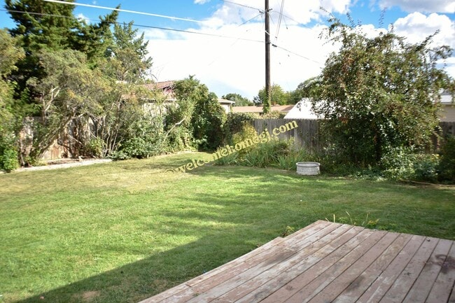 Building Photo - PRELEASE AVAILBLE WHILE UNDER REMODEL