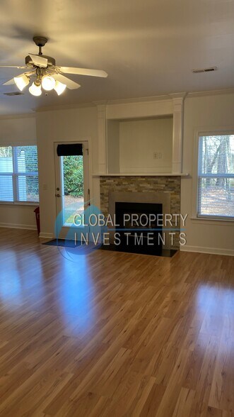 Building Photo - 4829 Landover Pine Pl