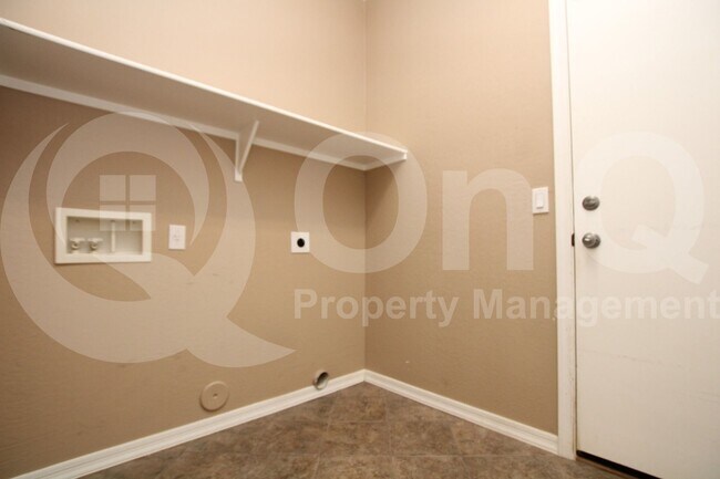 Building Photo - 12238 W Ironwood St