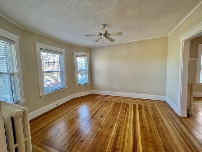 Building Photo - 200 Larch Rd