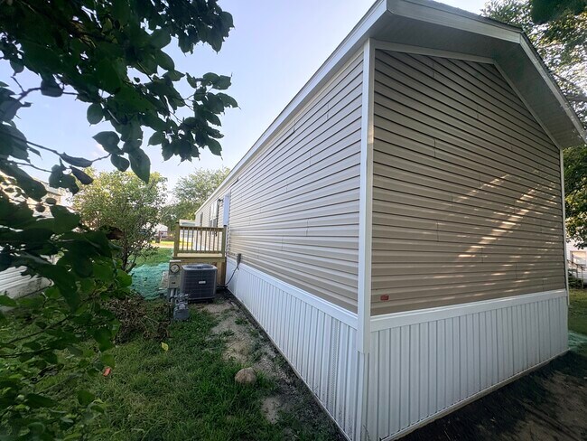 Building Photo - 308 Autumn Park Dr