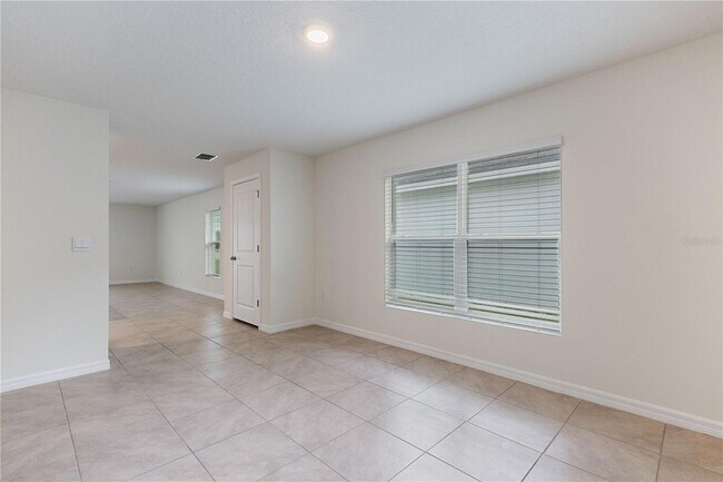 Building Photo - 3718 Mannered Gold Ave