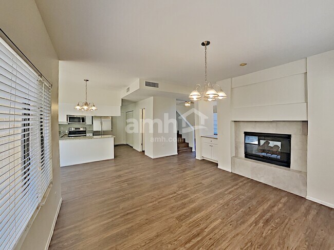 Building Photo - 1345 N Brittany Ln
