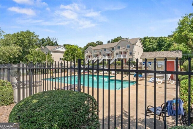 Building Photo - 210 Appleby Dr