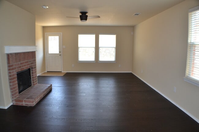 Building Photo - House For Lease in Frisco