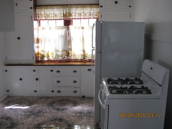 Building Photo - 1248 S 50th St