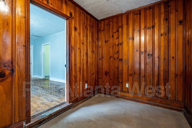 Building Photo - 2990 Jonquil Dr