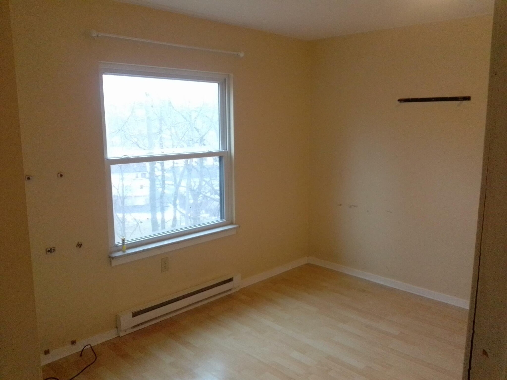 Building Photo - 550 Union Avenue Ext