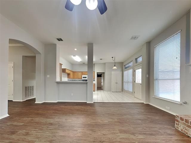 Building Photo - 8401 Greenfield Dr