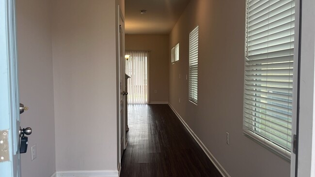 Building Photo - 128 Boone Lake Way