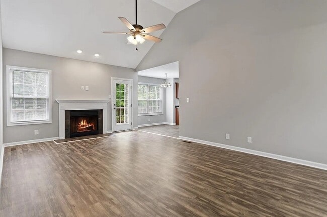 Building Photo - 3136 Brook Hill Dr