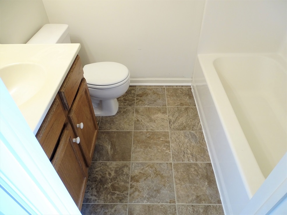 Building Photo - 677 Brunnerville Rd