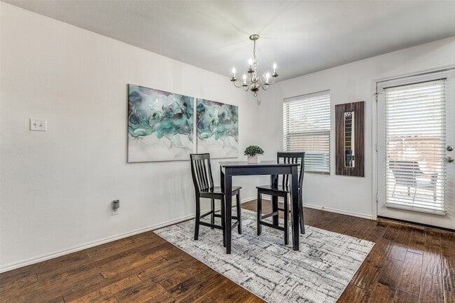 Building Photo - 1136 Landon Ln