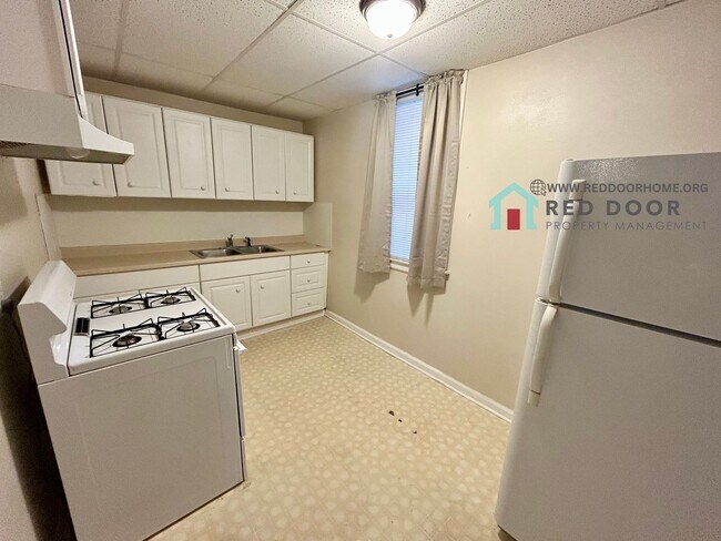 Building Photo - 1104 3rd Ave N