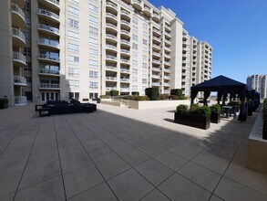 Building Photo - This place has it all...