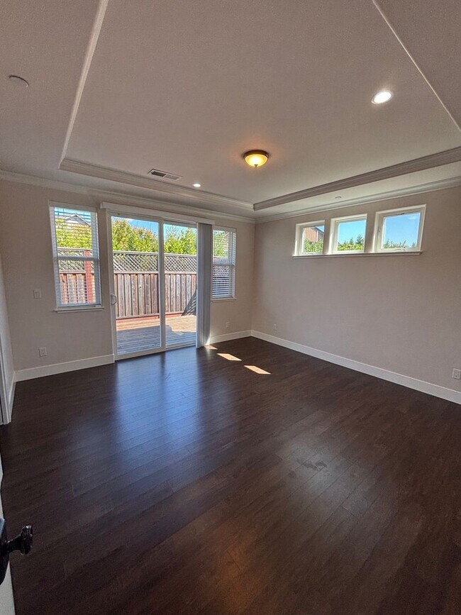 Building Photo - Single Level 3 Bedroom 2 Bathroom Coffey P...
