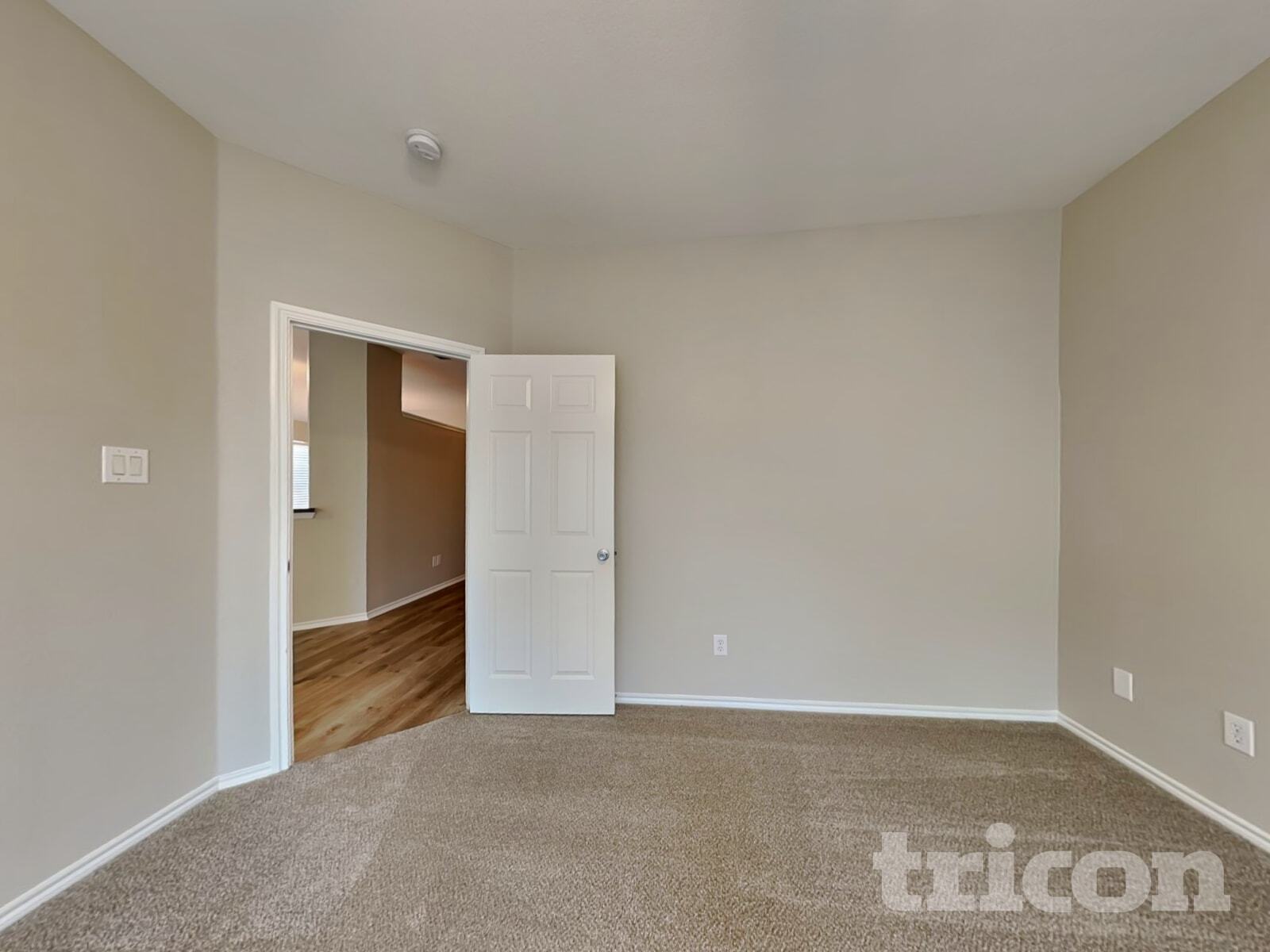 Building Photo - 1107 Longhorn Ln