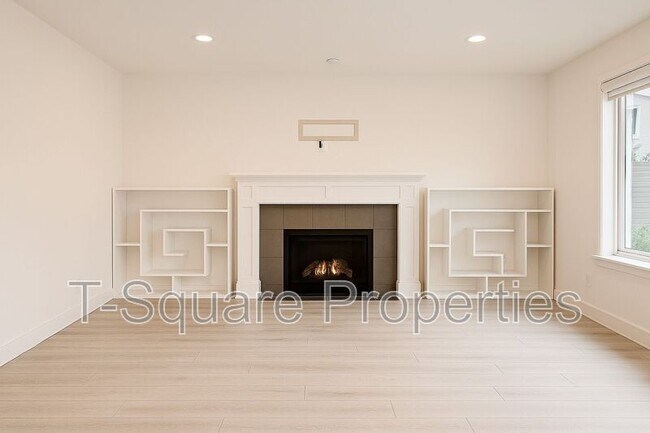 Building Photo - 4324 225th Pl SE