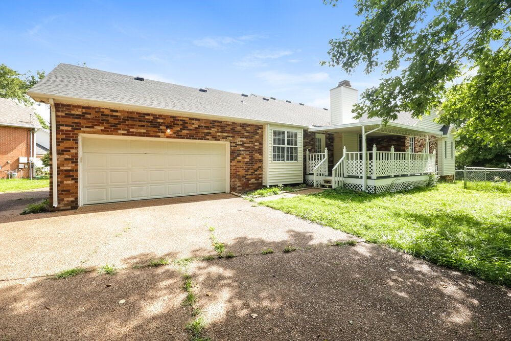Building Photo - 3933 Hillshire Dr