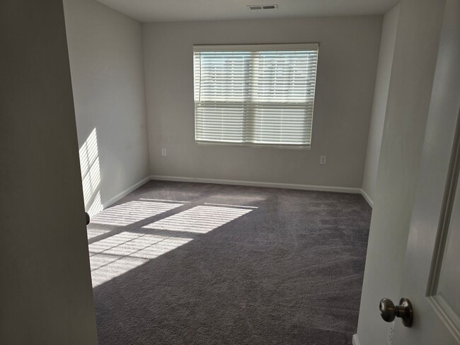 Building Photo - Modern 3-Bedroom Townhome in Copley Farms,...