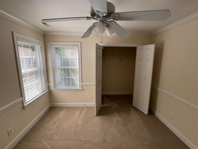 Building Photo - 7127 Weddington Brook Dr
