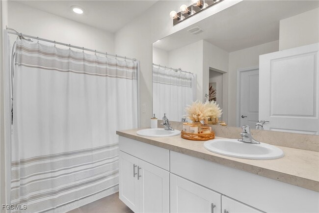 Building Photo - 18529 Cronin Sand Ln