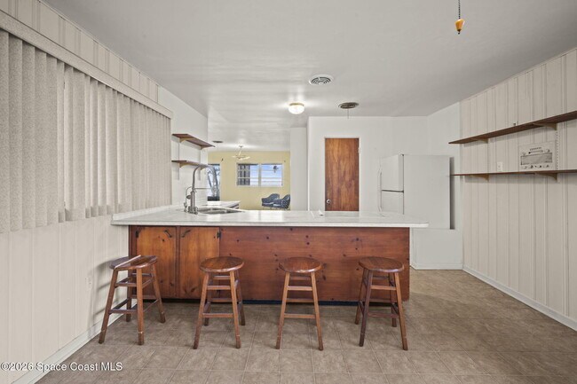 Building Photo - 6785 Riveredge Dr