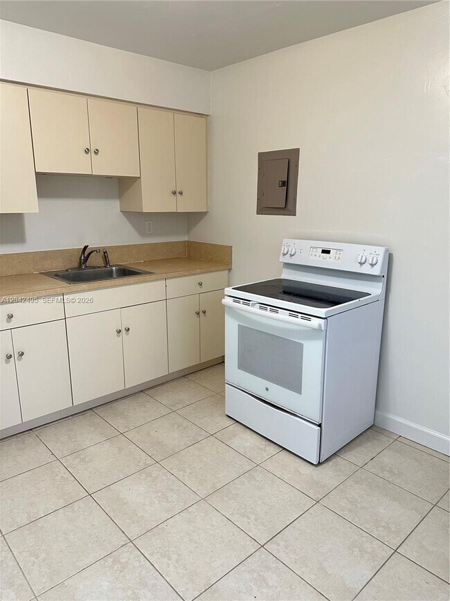 Building Photo - 22851 SW 157th Ave