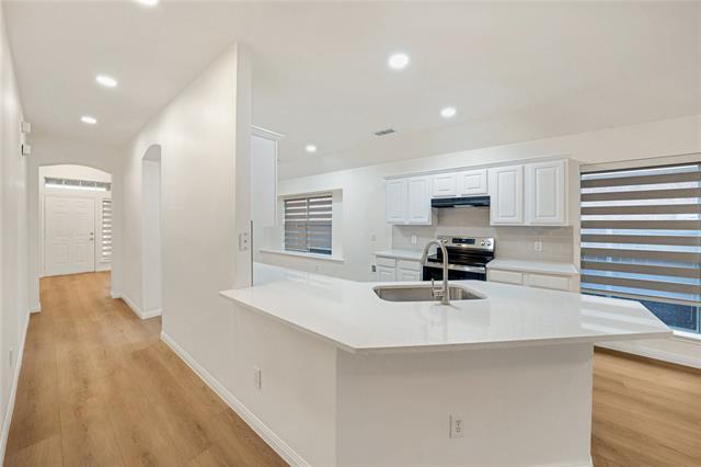 Building Photo - 2509 N Brook Dr