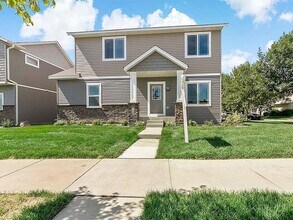 Building Photo - 2768 Clover Ridge Dr