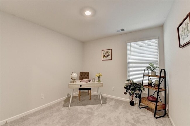 Building Photo - 111 Horned Owl Ave