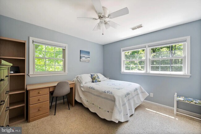 Building Photo - 11503 Vale Rd