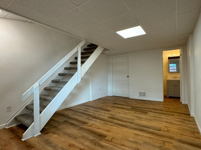 Building Photo - 225 Evergreen Ave