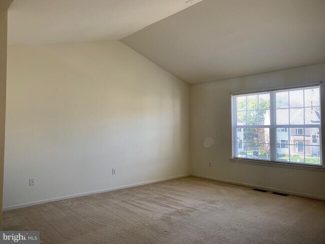 Building Photo - 187 Wynnefield Rd