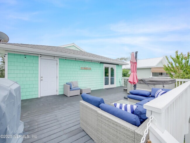 Building Photo - 6472 Putnam St
