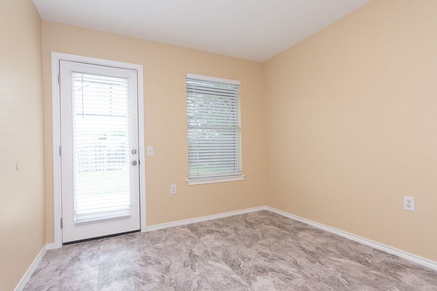 Building Photo - 7612 Cayenne Ln