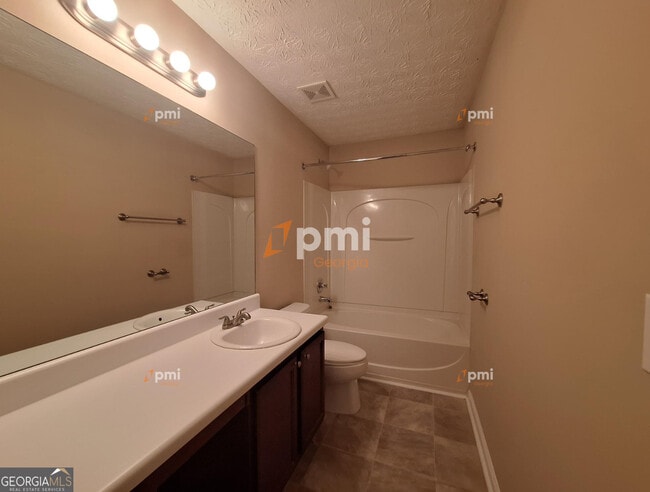 Building Photo - 5604 Sable Way