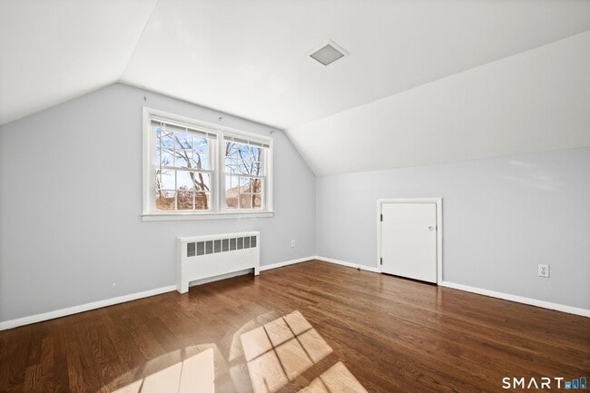 Building Photo - 111 Mayweed Rd